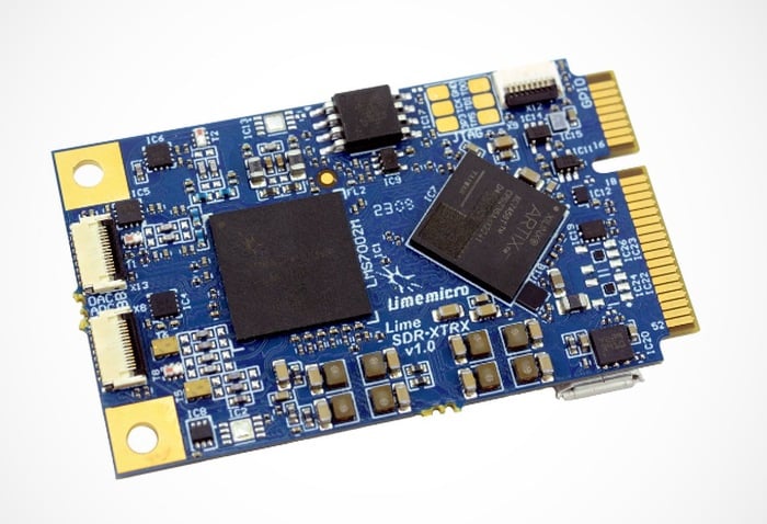 High performance SDR LimeSDR XTRX in a Mini PCIe form factor