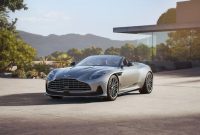 Aston Martin DB12 Volante unveiled (Video)