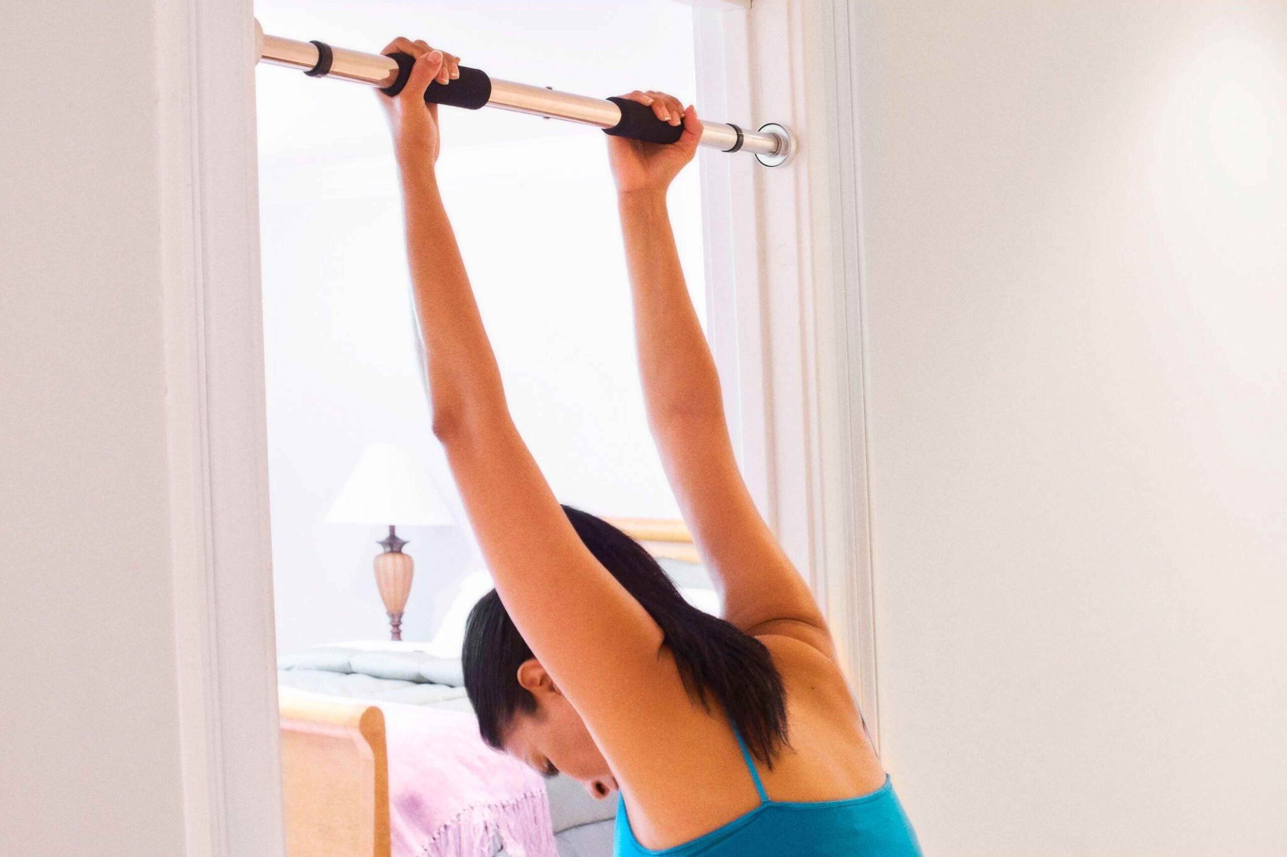 How Basketball Players Use Door Pull-Up Bars For Body Muscles