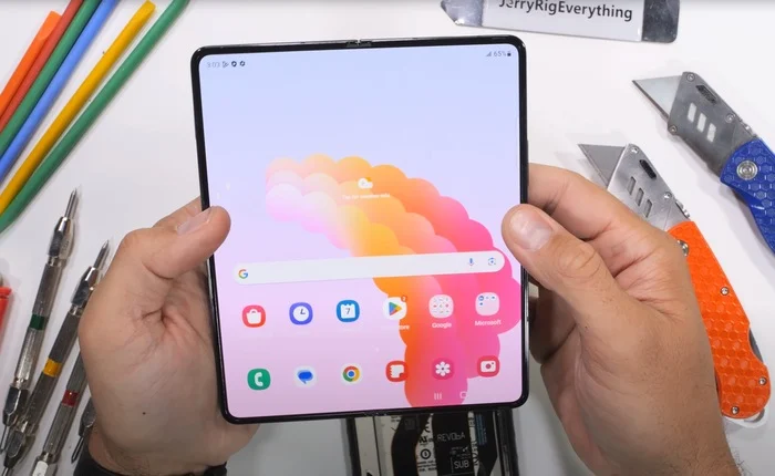 Putting the Galaxy Z Fold5 to the Durability Test: Unveiling Its Strength