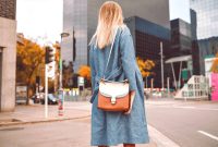 Find the Perfect Crossbody Bag For Your Amusement Park Adventure