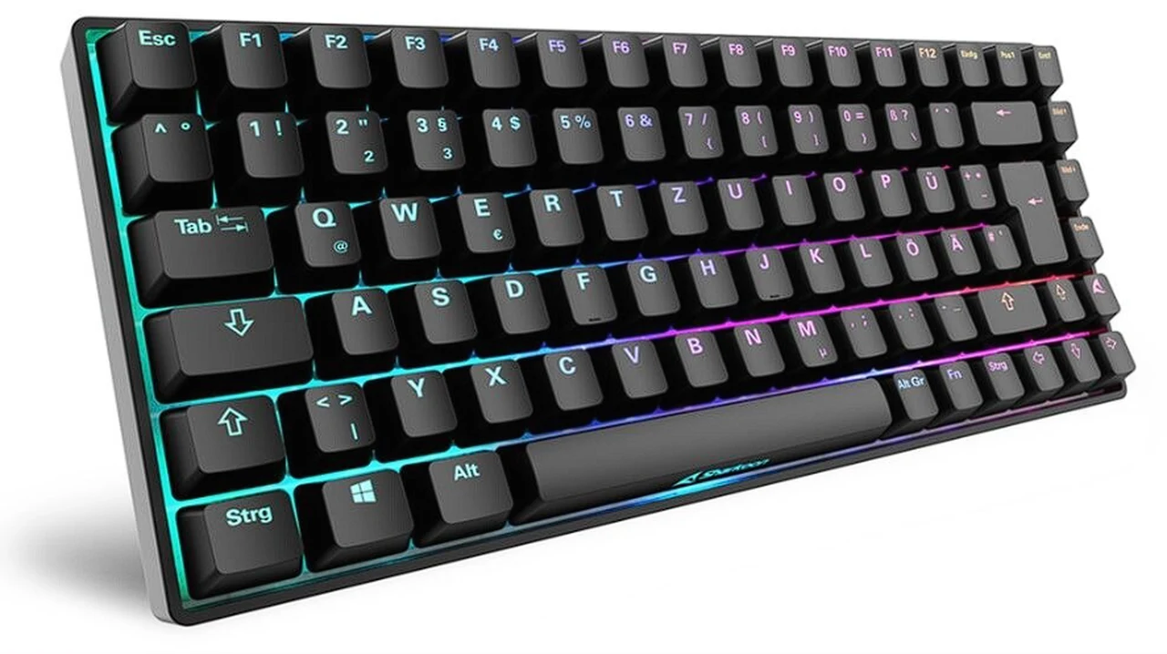 Sharkoon SKILLER SGK50 keyboard and barebone from €59