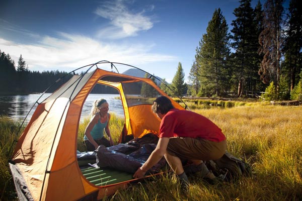 10 Must-Have Camping Gears For An Enjoyable and Comfortable Time Outdoors