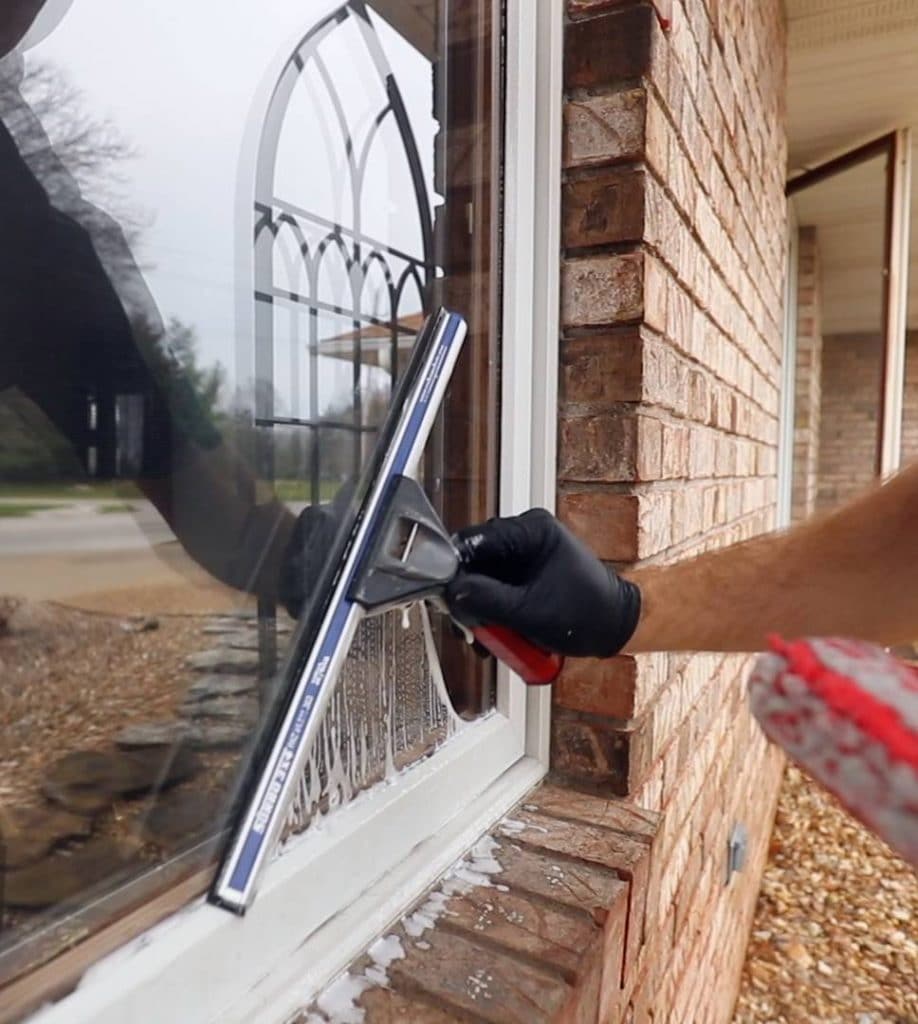 The Importance of Regular Window Cleaning for Westlake Homeowners