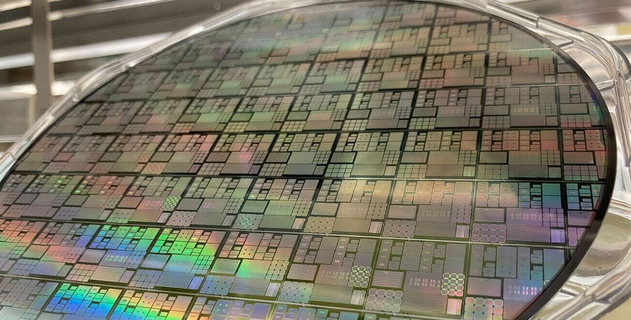 High-Speed computing with SOT-MRAM array chip from ITRI & TSMC research