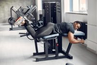 Back to Strength: The Impact of Back Extension Machines on Your Workout