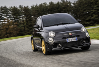 Abarth 695 75° Anniversario unveiled