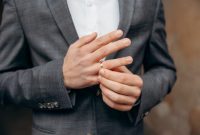 Choosing the Perfect Wedding Ring for Him: A Guide for Brides