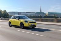 New Mini Cooper E Classic Trim unveiled