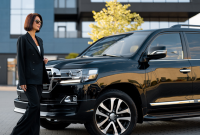 Chauffeur Car – an Exotic Travel Service at Your Disposal