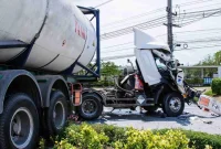 WHAT FACTORS INFLUENCE TRUCK ACCIDENT SETTLEMENTS AND JURY VERDICTS?