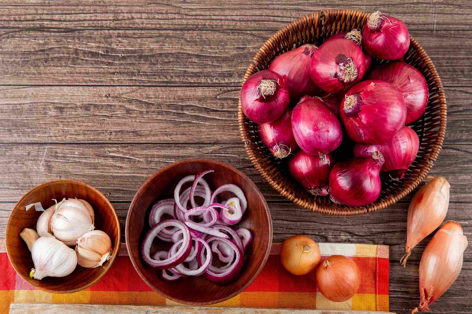 Soothe Your Scalp with Natural Onion Shampoo for Healthy Hair