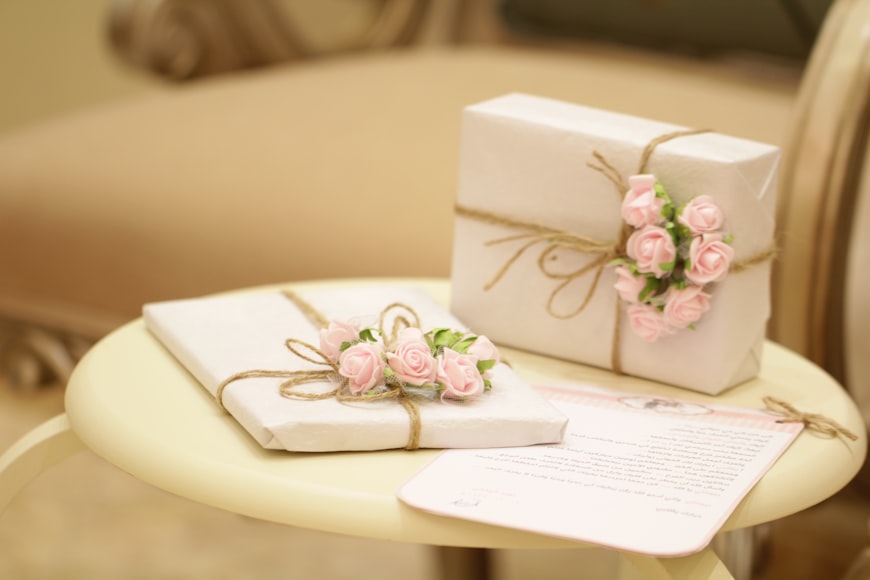 Ultimate Guide to Wedding Anniversary Gift Tips